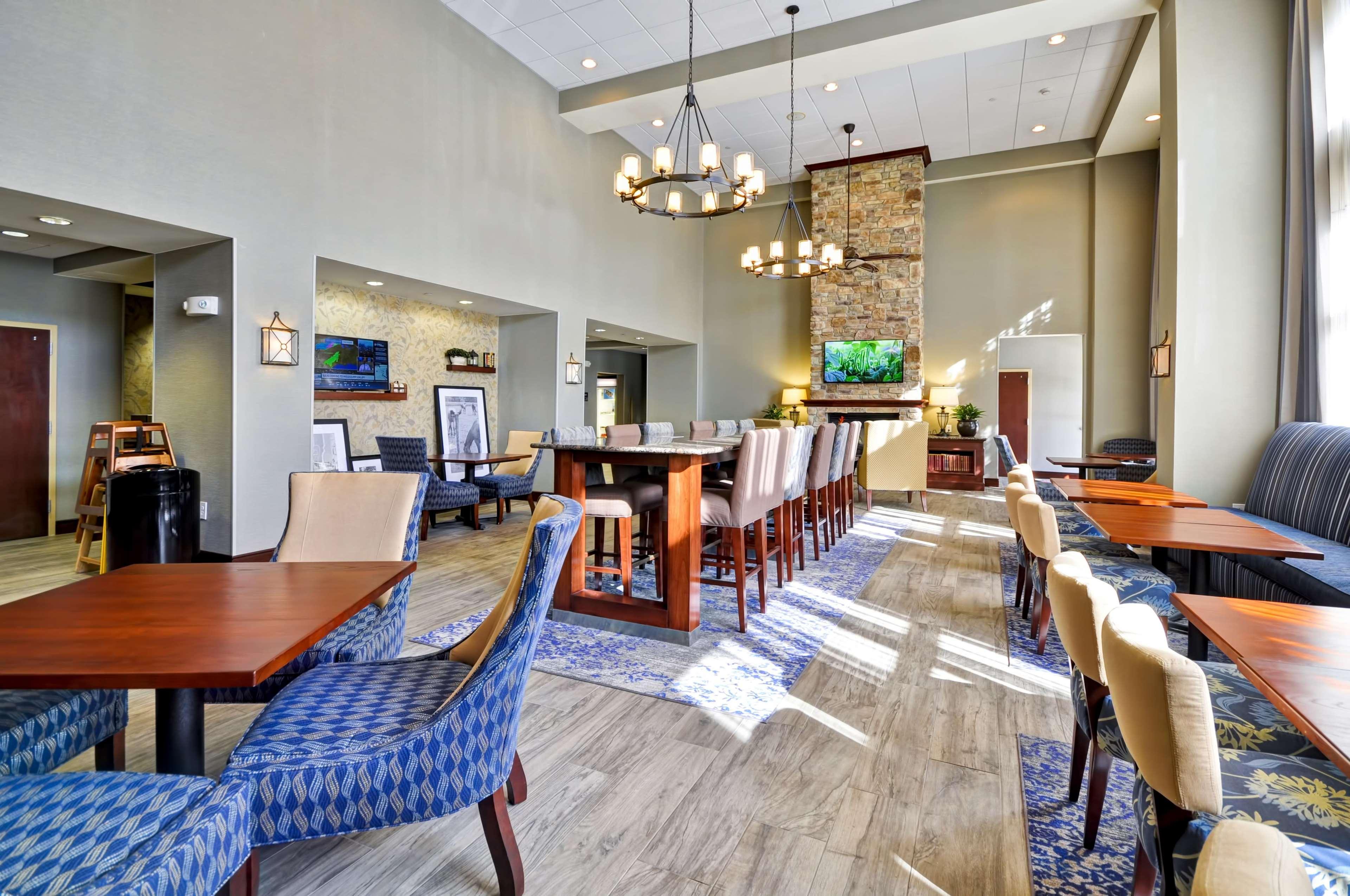 Hampton Inn And Suites Fredericksburg Extérieur photo