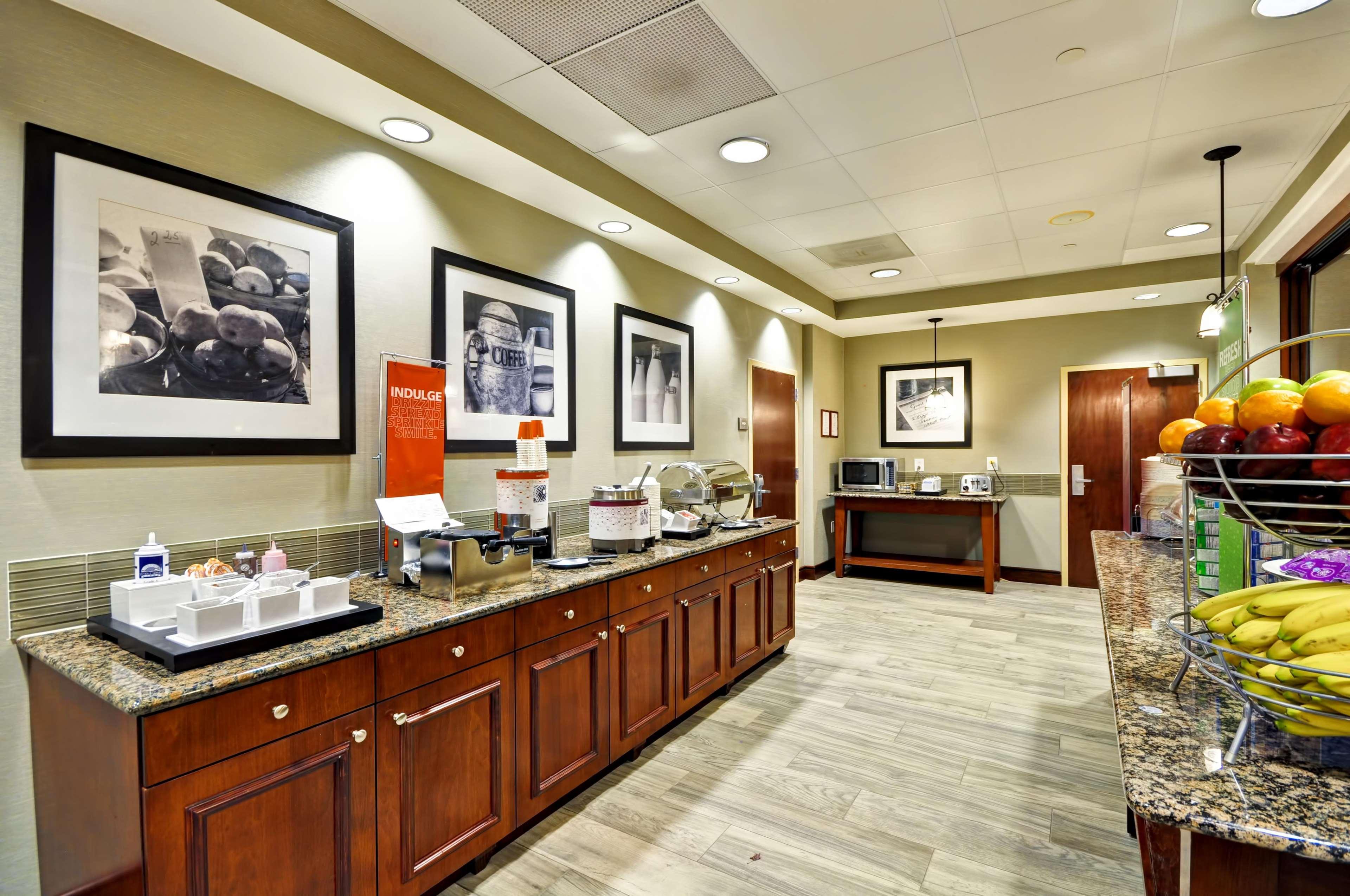 Hampton Inn And Suites Fredericksburg Extérieur photo